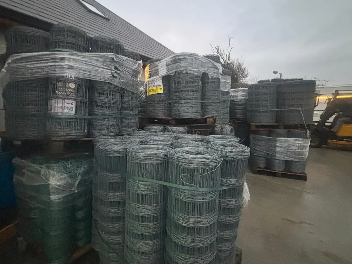 sheep wire pallet clearance - Image 4