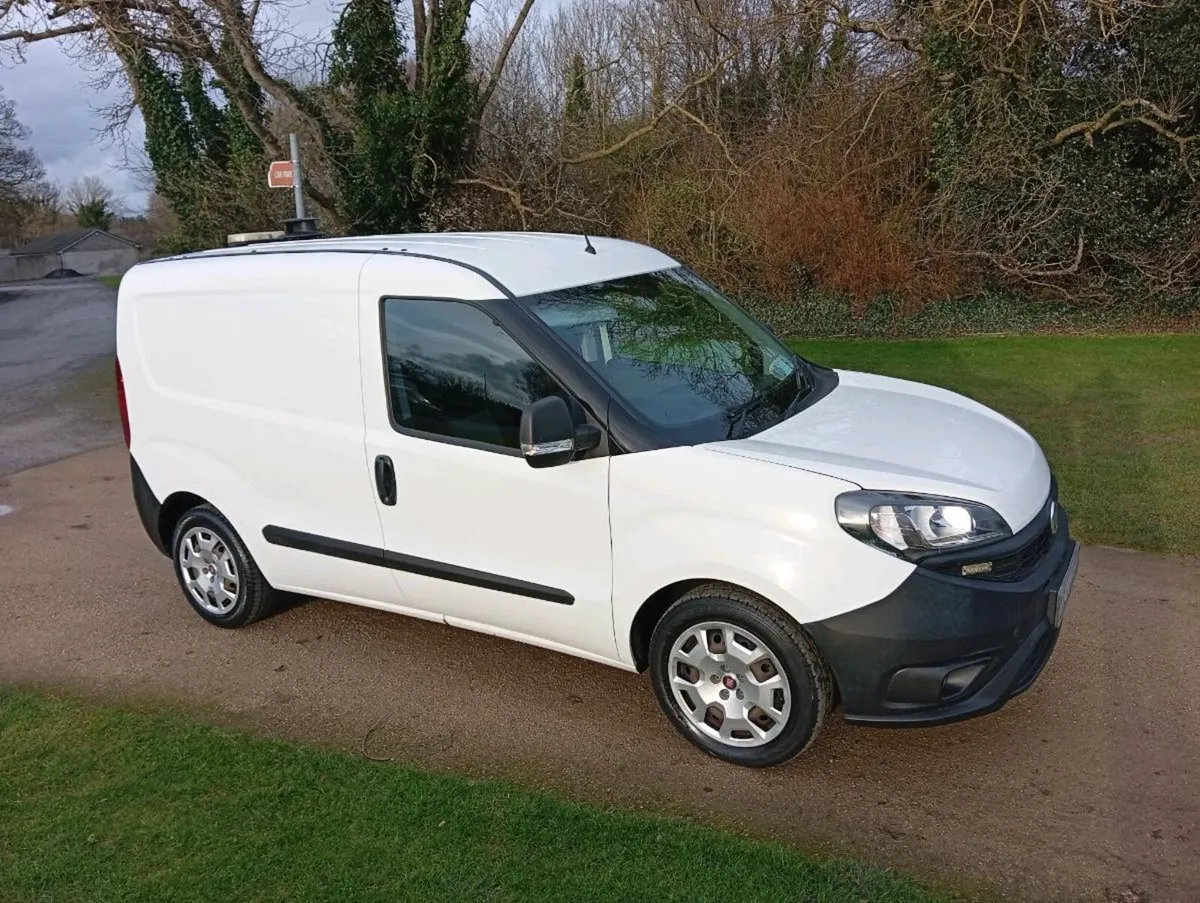 FIAT DOBLO CARGO 1.3  TAX AND TEST - Image 2