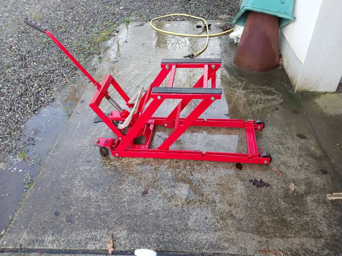 motobike clothing and equipment - Image 1