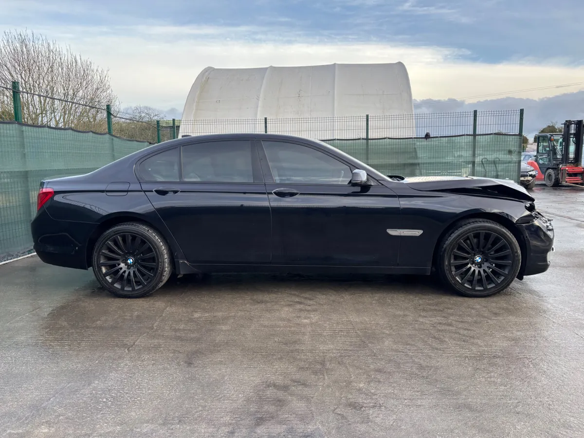 2012 BMW 730D Automatic - Image 1