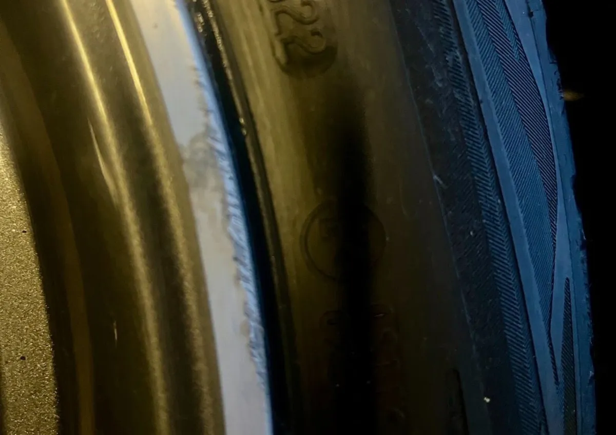 Genuine BMW 18" Alloys with Continental Tyres - Image 2