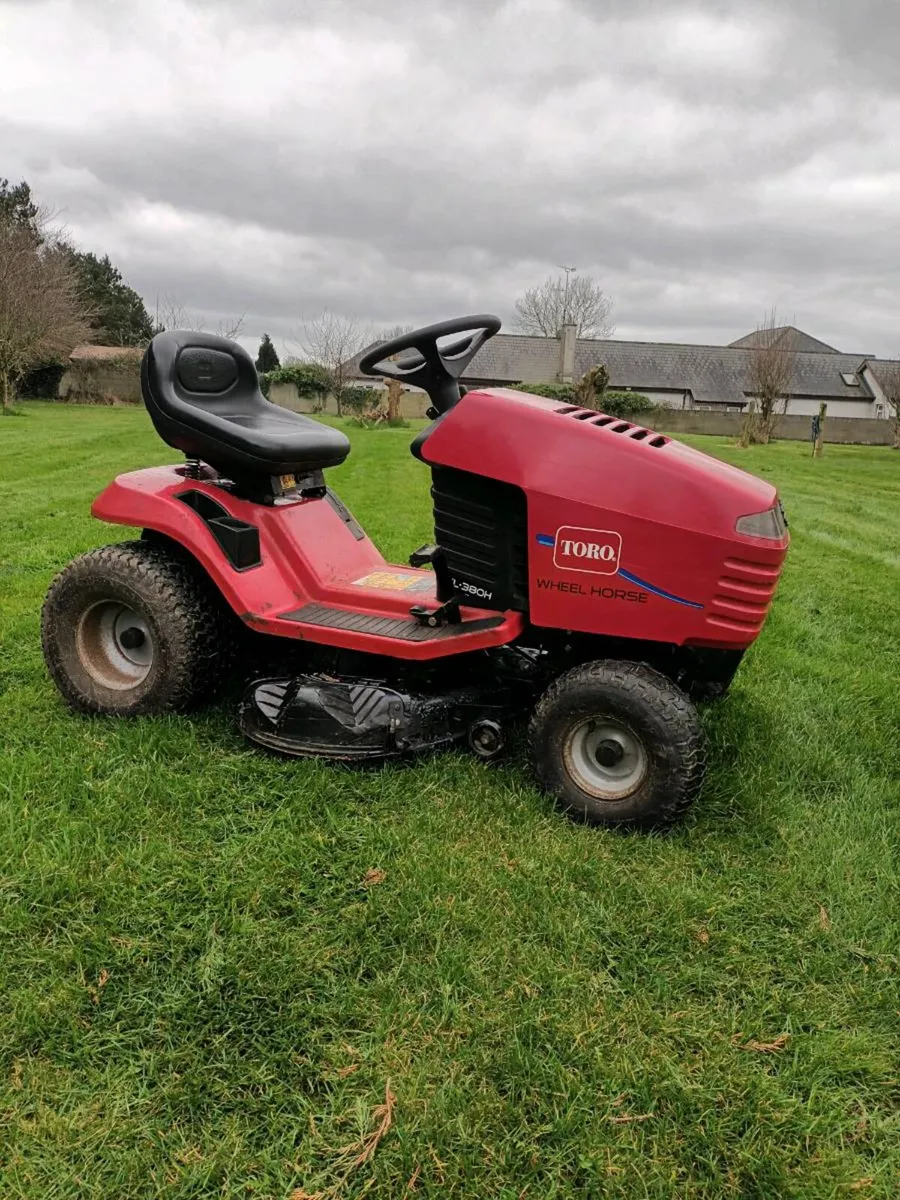 Toro Ride on Mower - Image 3