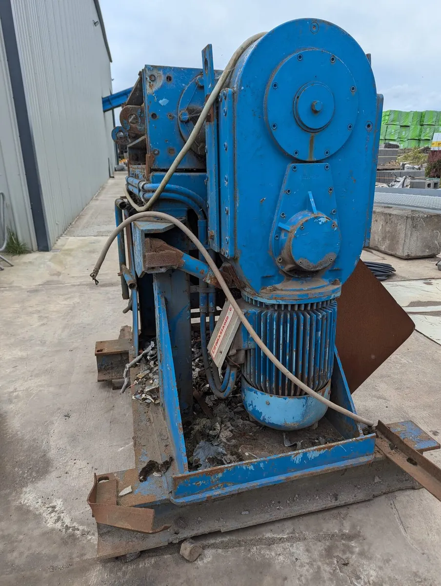 Shredder and graunulator - Image 2