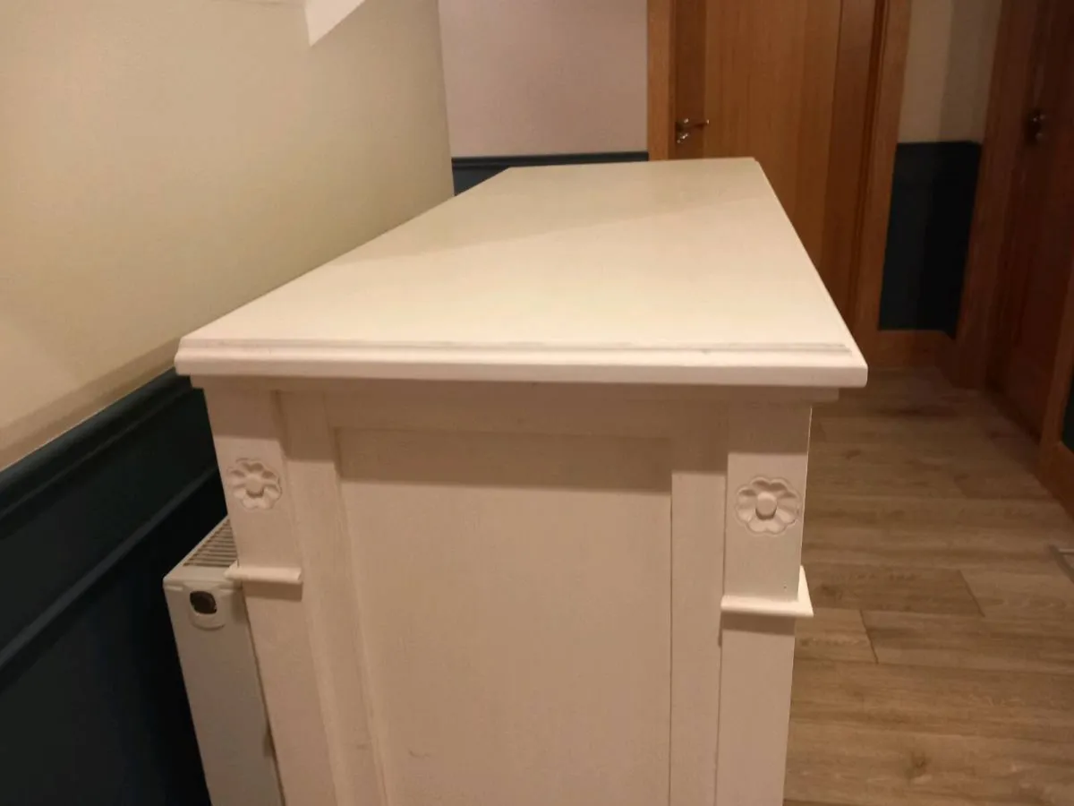 Chest of drawers - Image 2