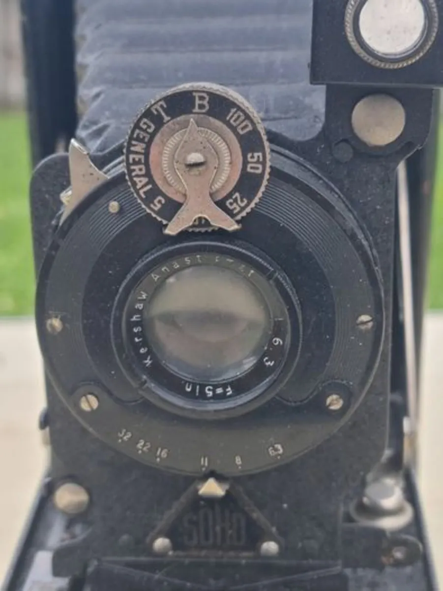 Folding SOHO London camera - Image 4