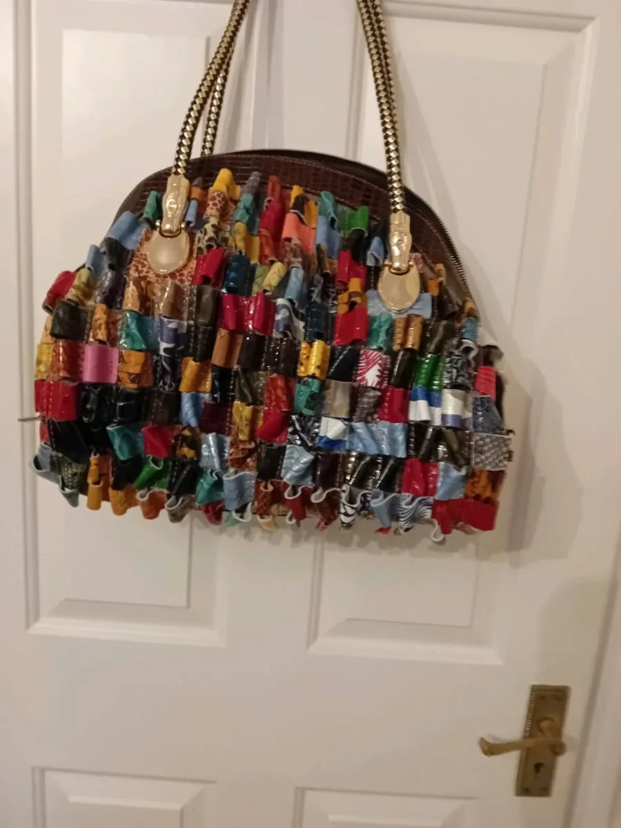 LADIES HANDBAG NEW - Image 1