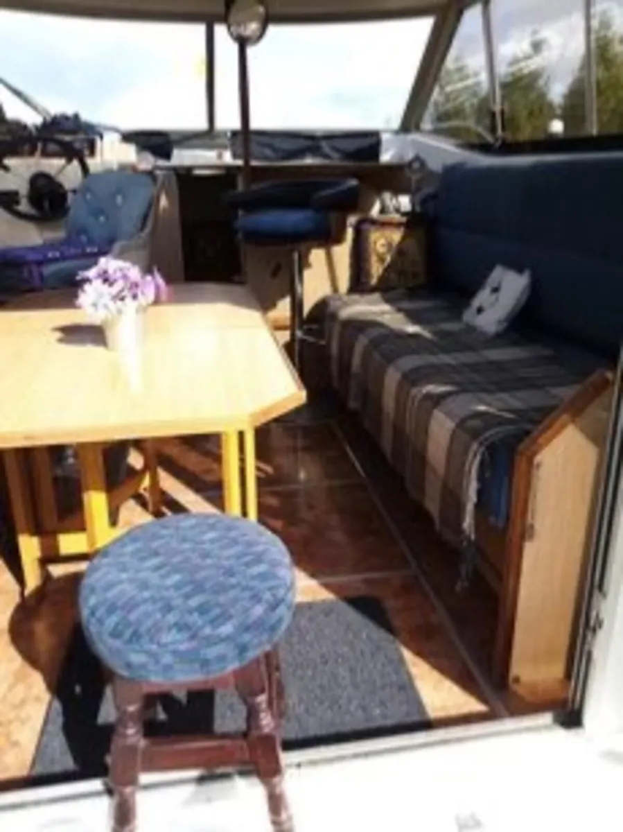 HAINES 29’ SEDAN - Image 2