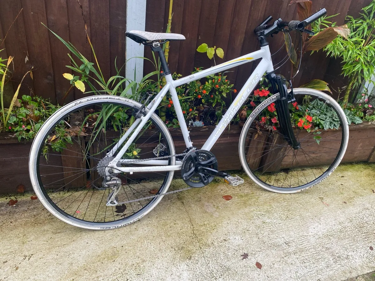 Claud butler explorer 200 700x25c wheels 21 - Image 4