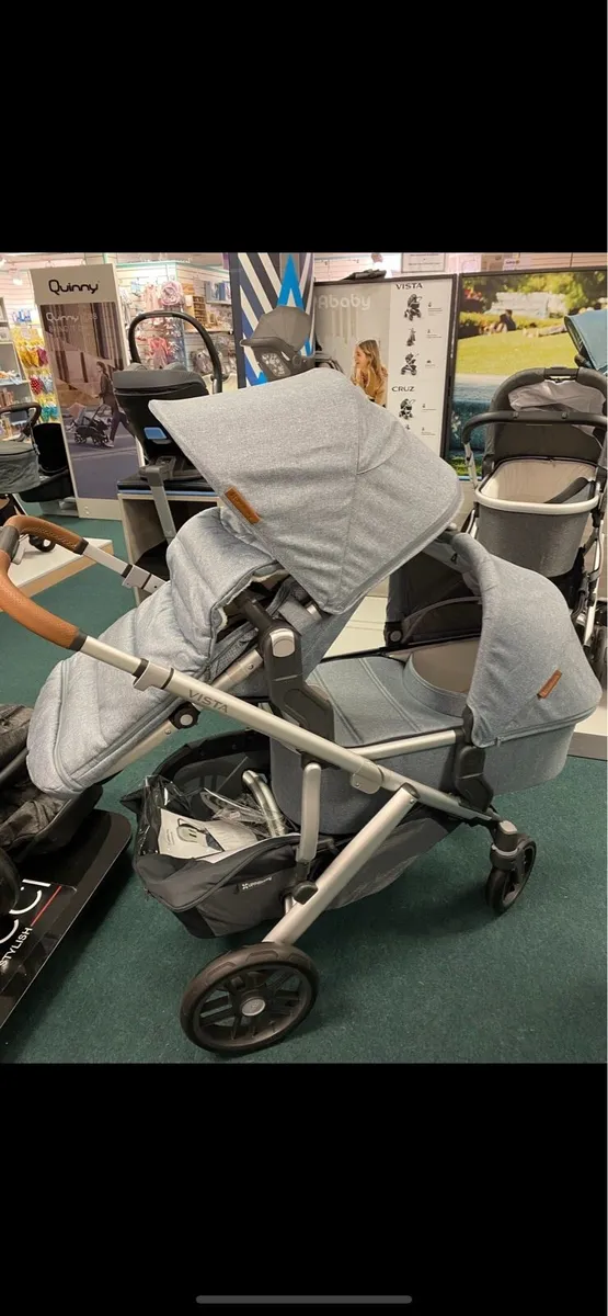Uppababy Vista V2 Twin buggy - Image 1