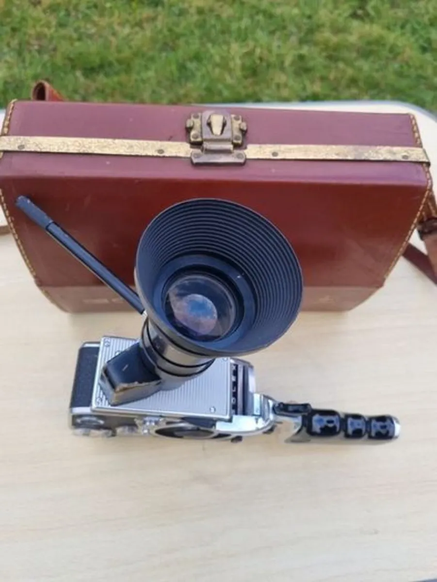 Vintage camera -Bolex zoom reflex p2 - Image 2