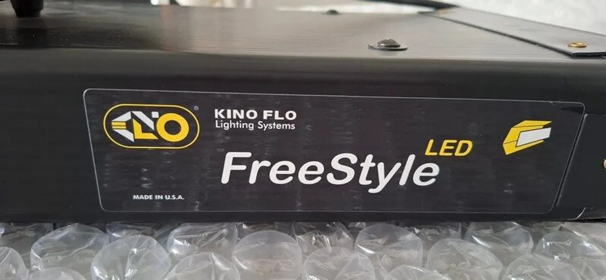 Kino Flo studio lighting x 3 - Image 3
