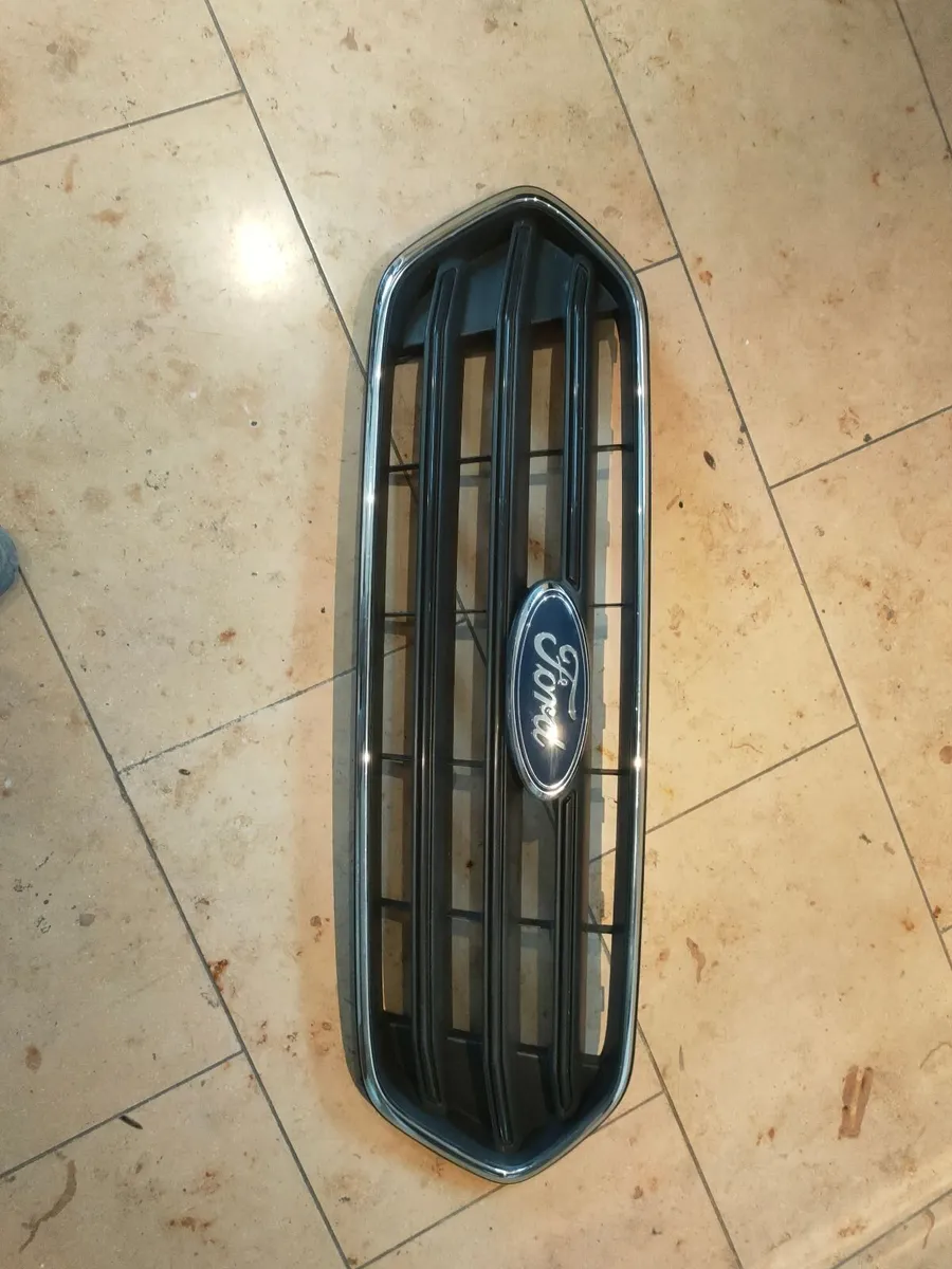 Ford Transit Custom grill - Image 1