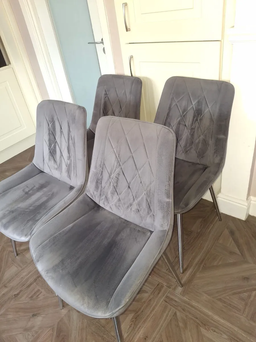 Kitchen table - Image 2