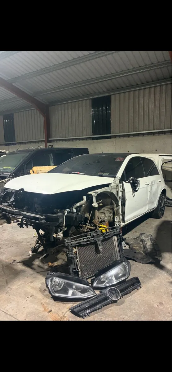 2017 mk7 golf 1.6 for breaking - Image 1