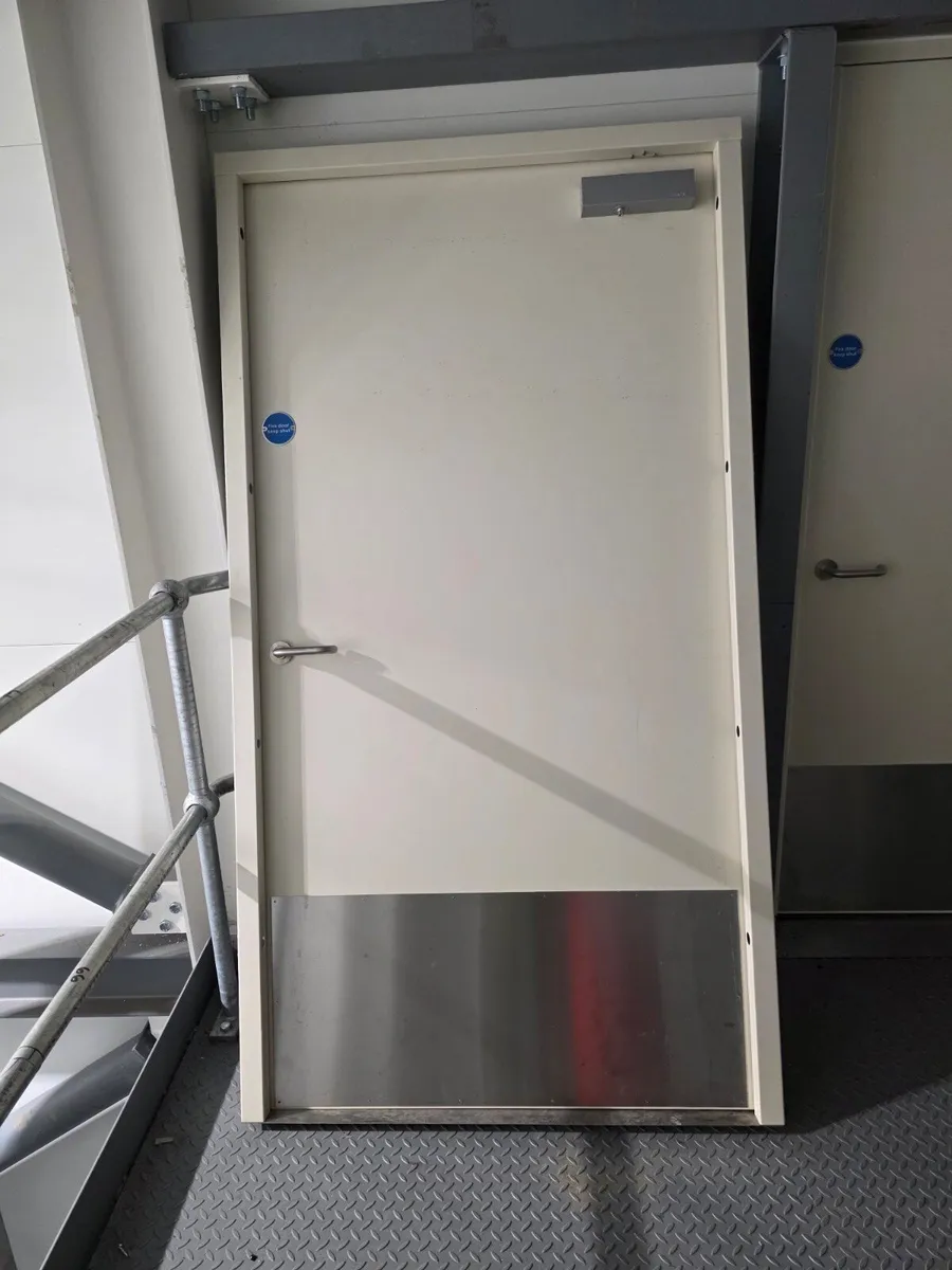 Fireshield 60min fire steel door white - Image 2