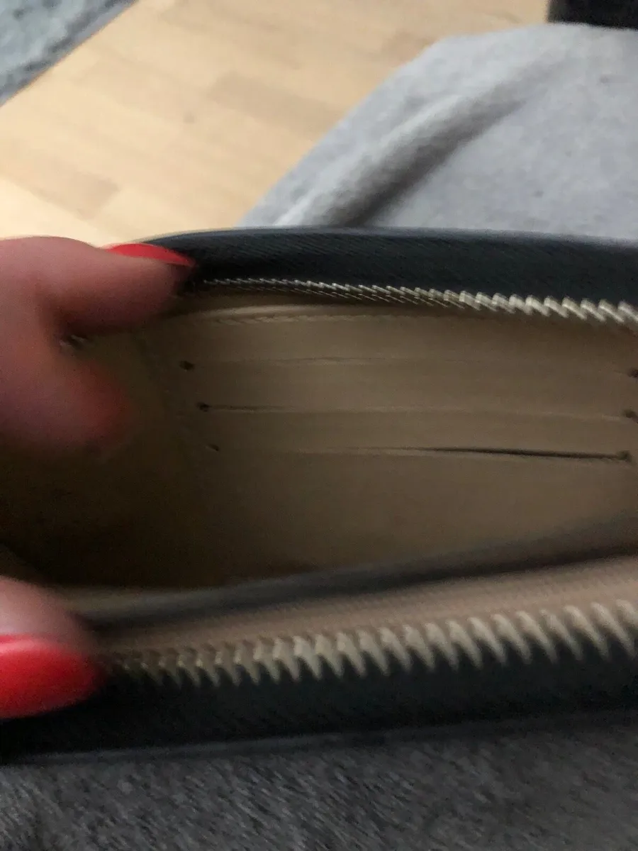 Ladies new Mulberry purse €15 - Image 2