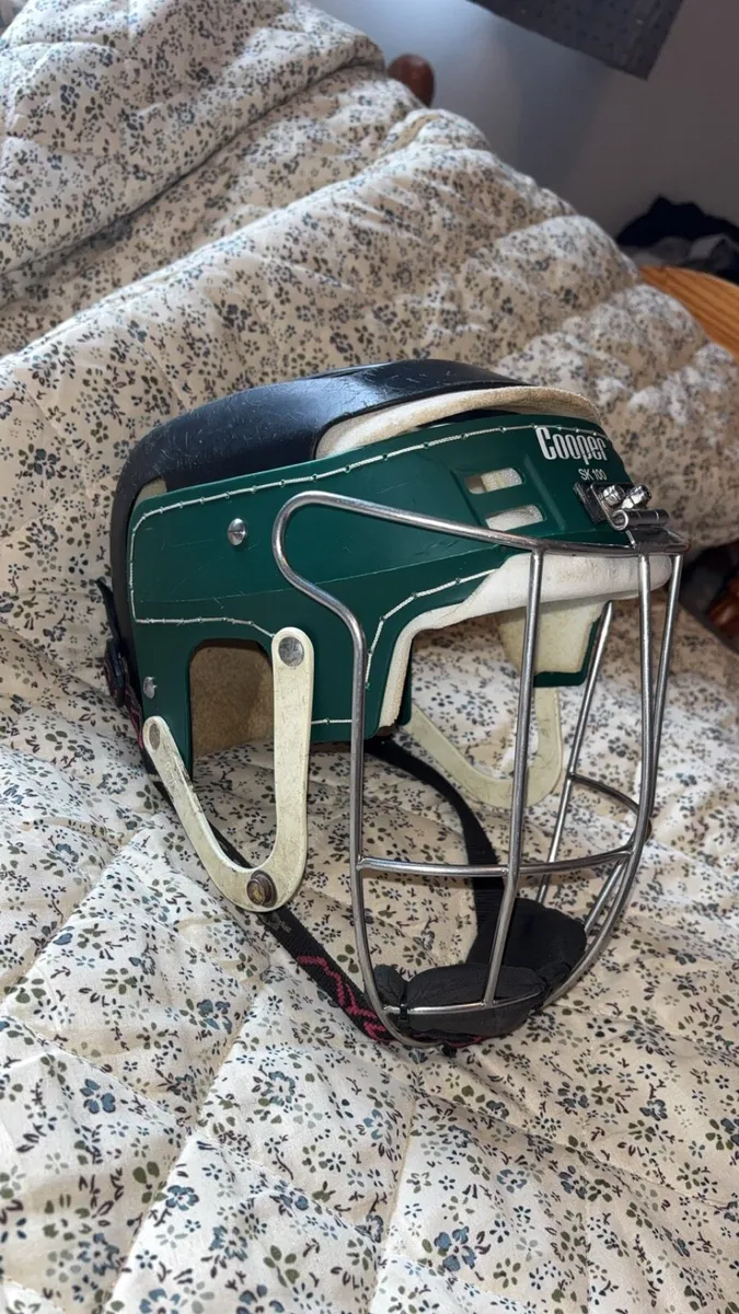 Green and Black Cooper helmet - Image 3