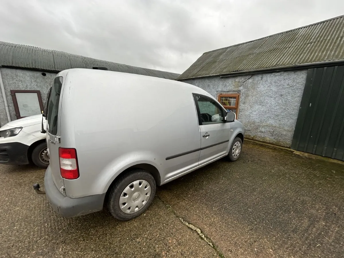 Volkswagen Caddy 2009 - Image 3