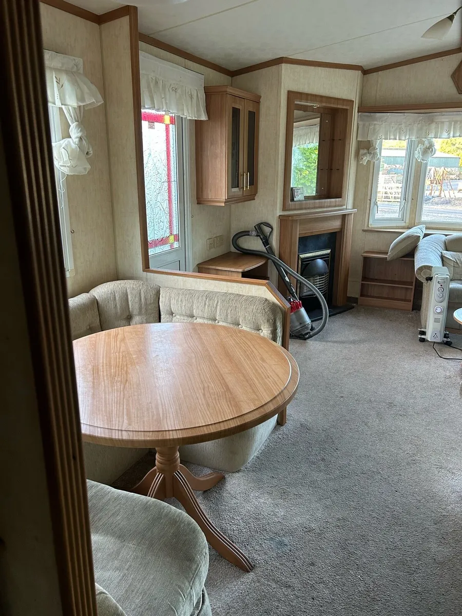 Mobile Home - Image 3