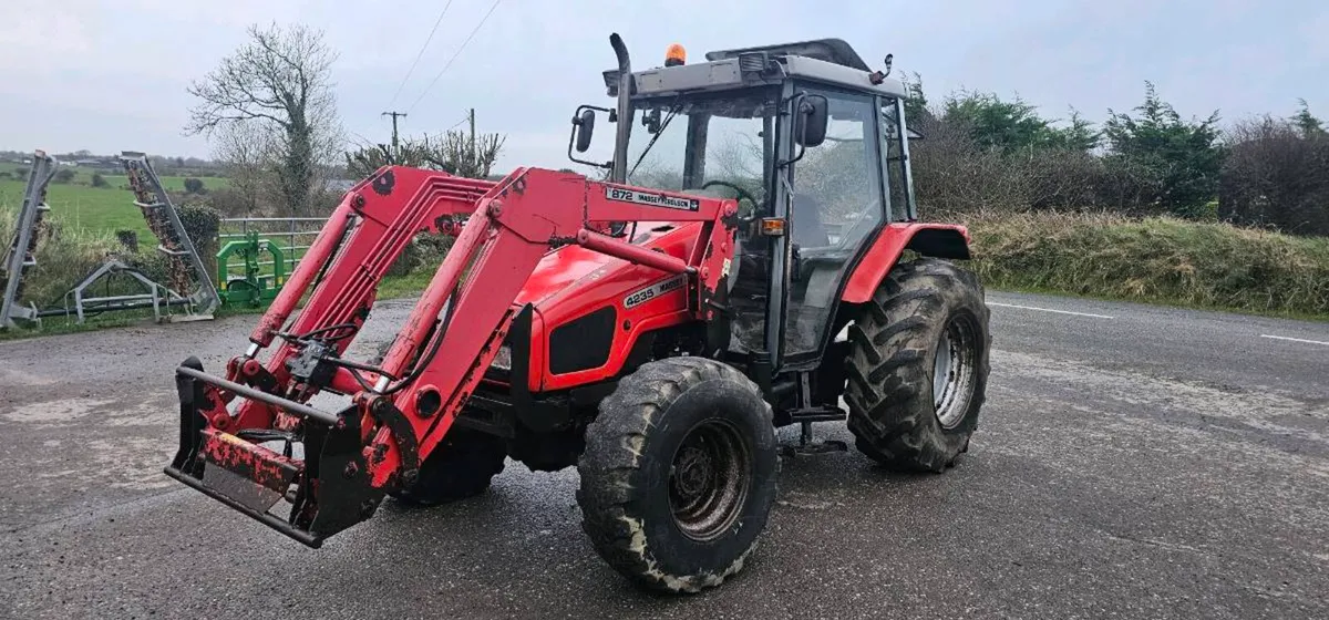 Massey Ferguson 4235 - Image 1
