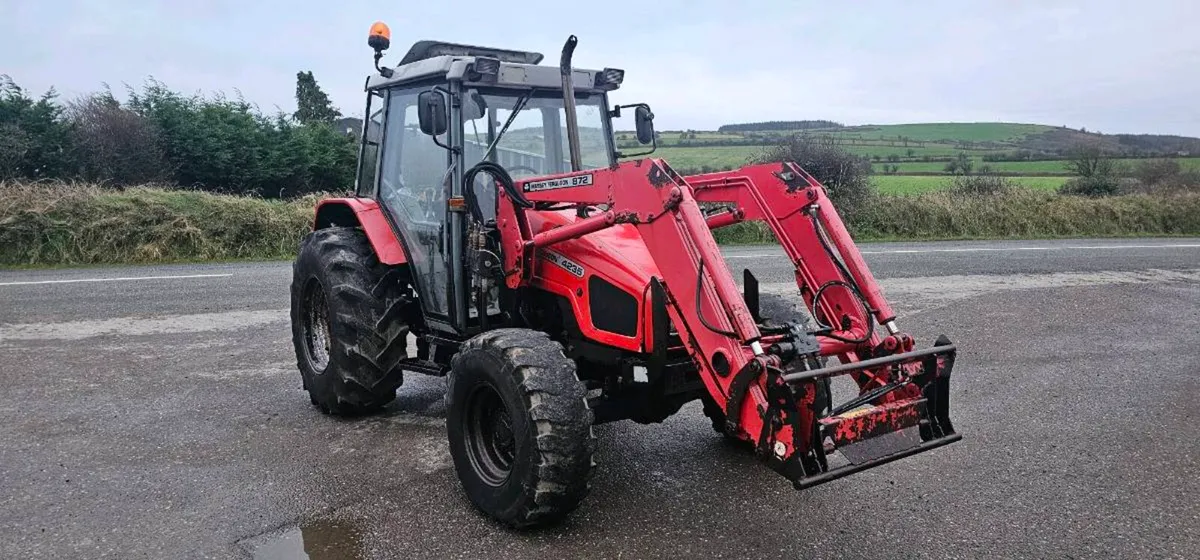 Massey Ferguson 4235 - Image 2