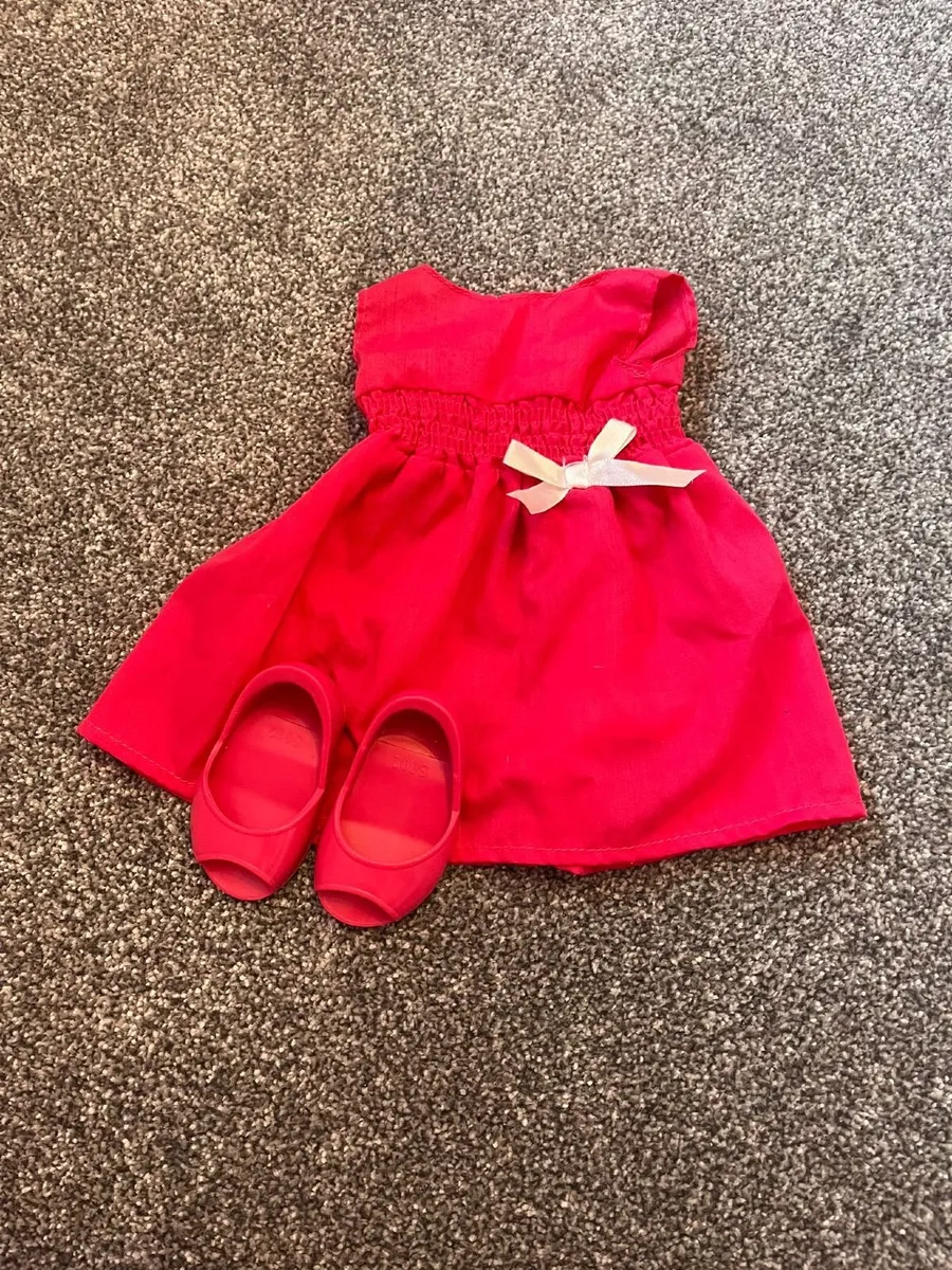 Our Generation doll - four outfits - Image 4