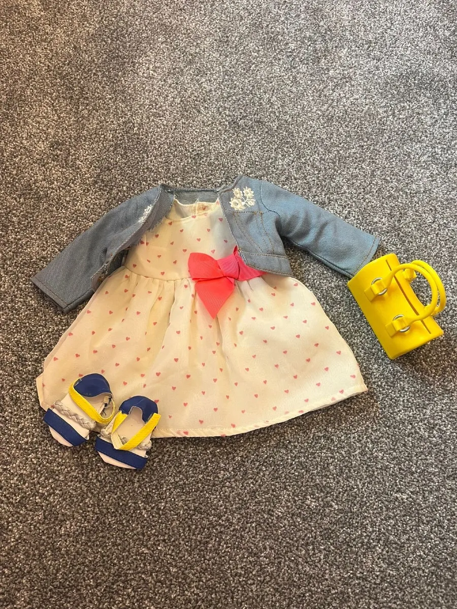 Our Generation doll - four outfits - Image 3