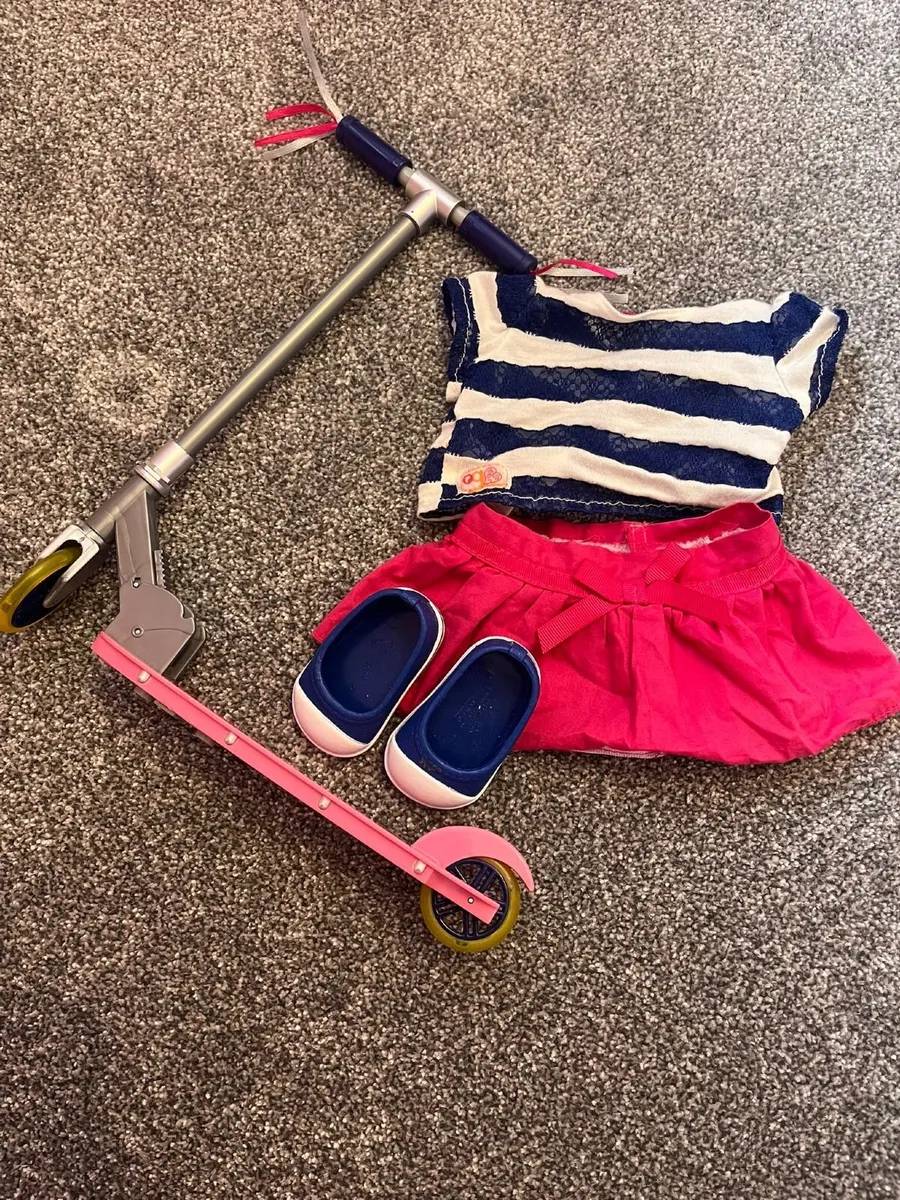 Our Generation doll - four outfits - Image 4