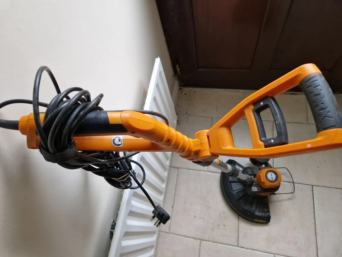 WORX Edging Gear Garden Strimmer, Excellent condit - Image 2