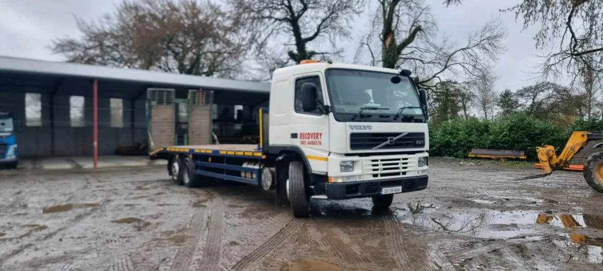 Volvo beavertail truck - Image 1