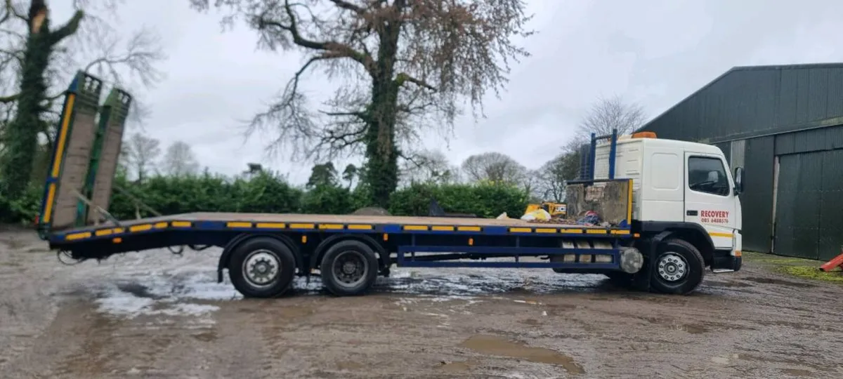 Volvo beavertail truck - Image 2