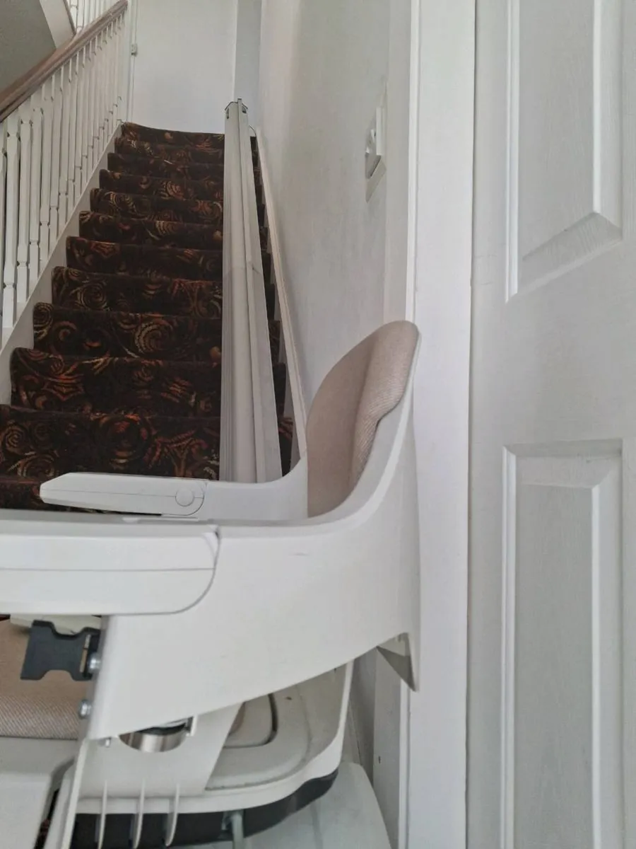Stair lift - Image 1
