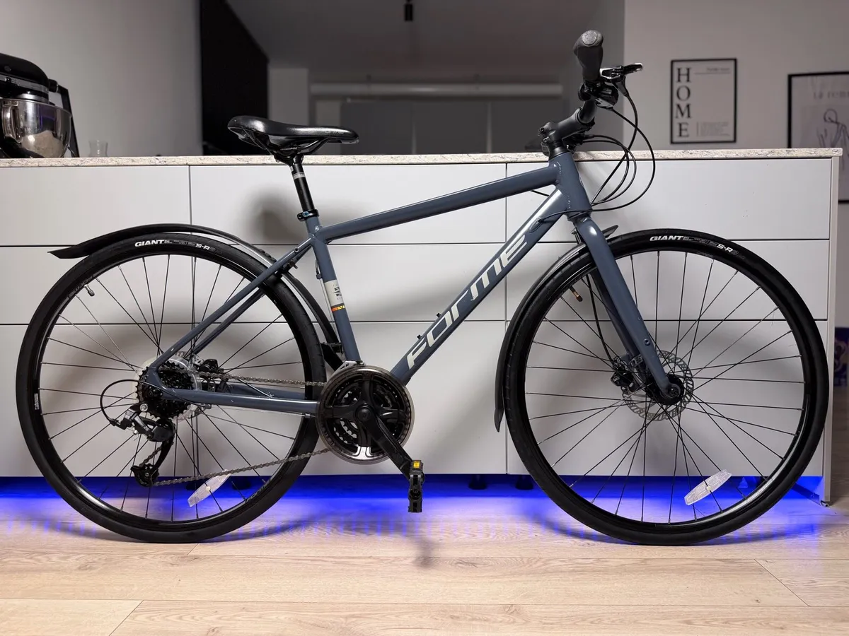 FORME Winster 1 Hybrid Bike - Image 1