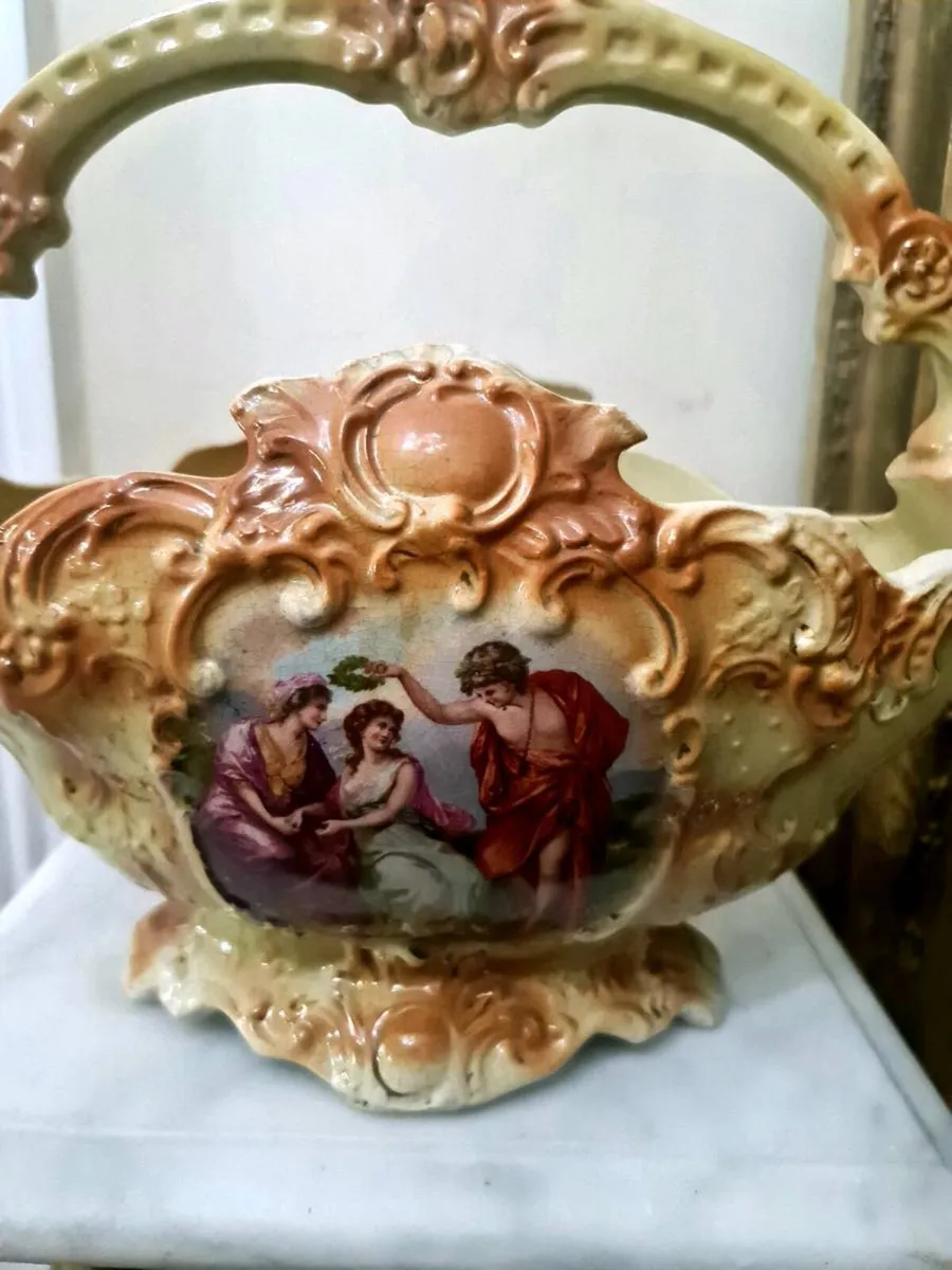 A pair of Antique porcelain Jardinieres POSTAGE AV - Image 2