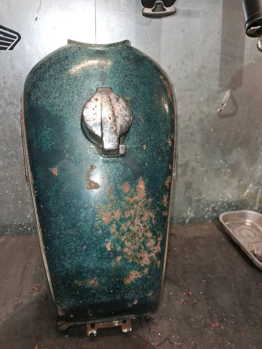 Honda cb 360 tank - Image 2