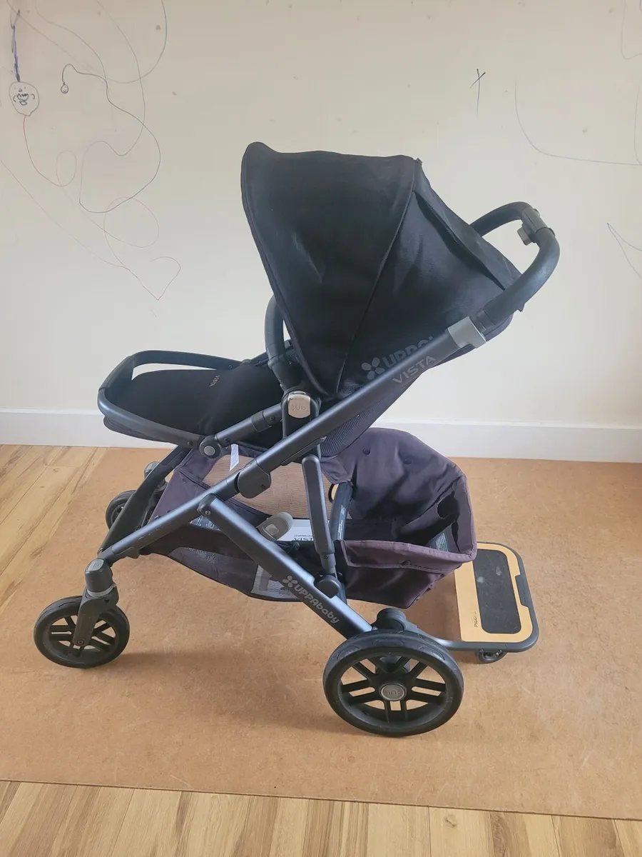 Buggy and extras - Image 1