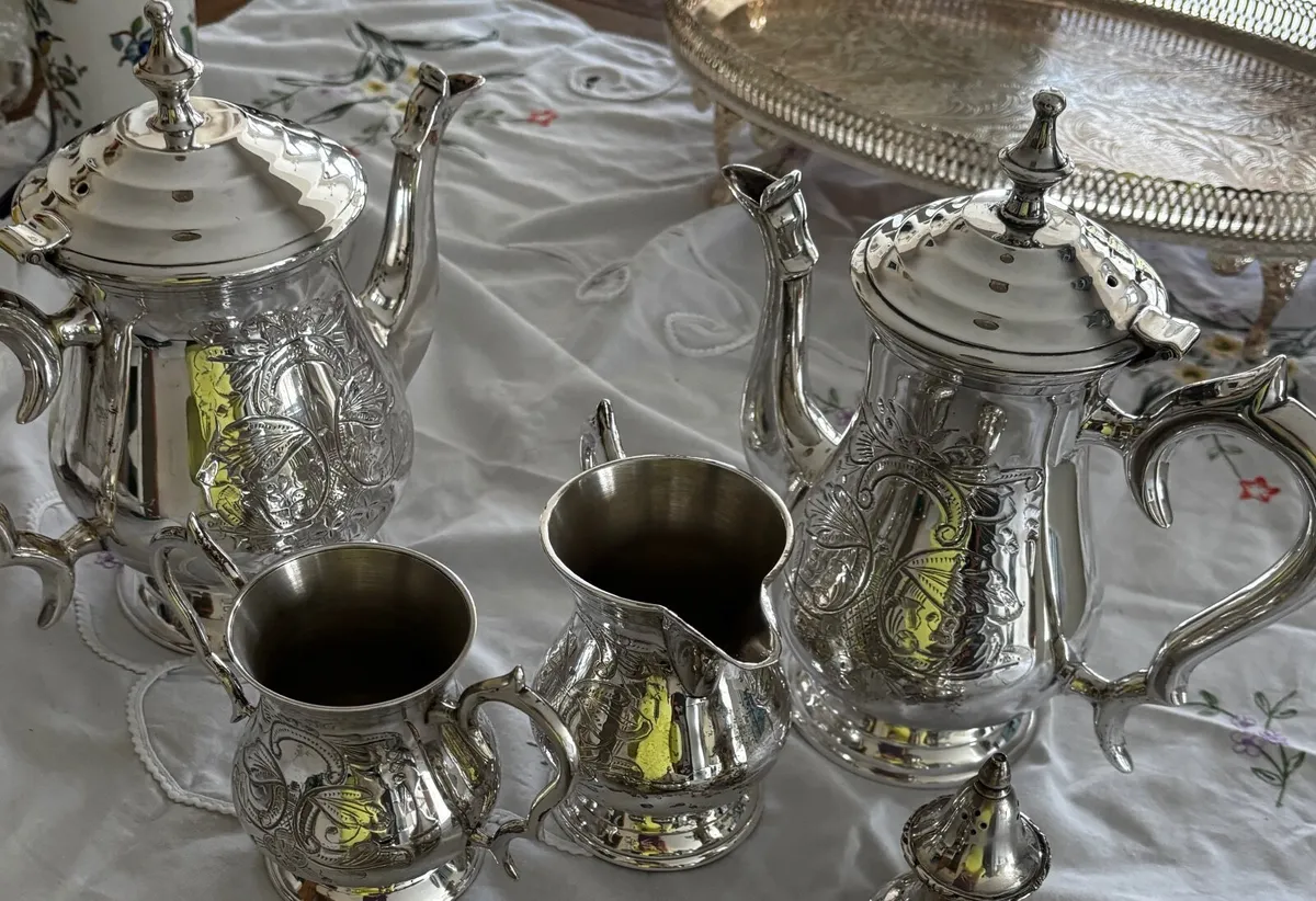 Sliver coffee & teapot with sugar bowl & jug - Image 2