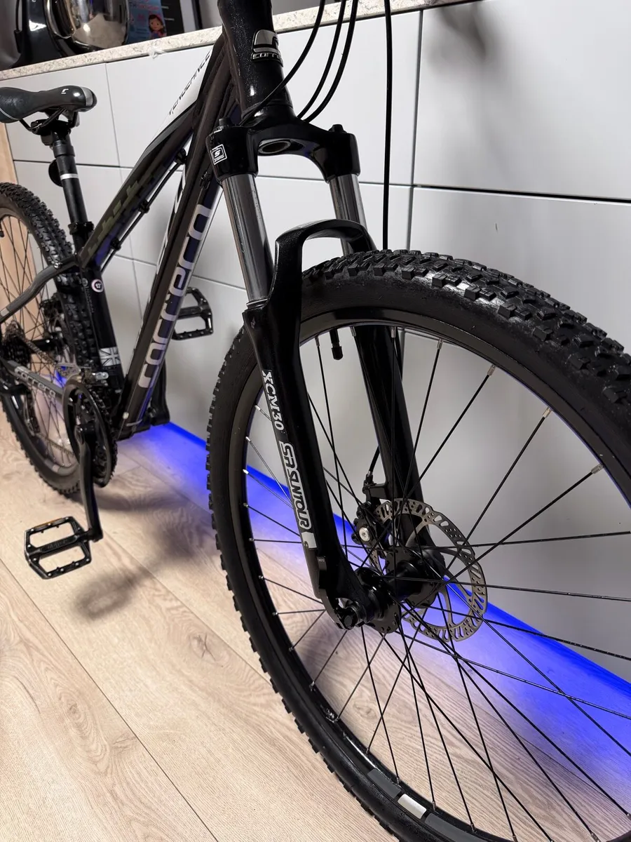 Carrera Vengeance Junior Bike - Image 4