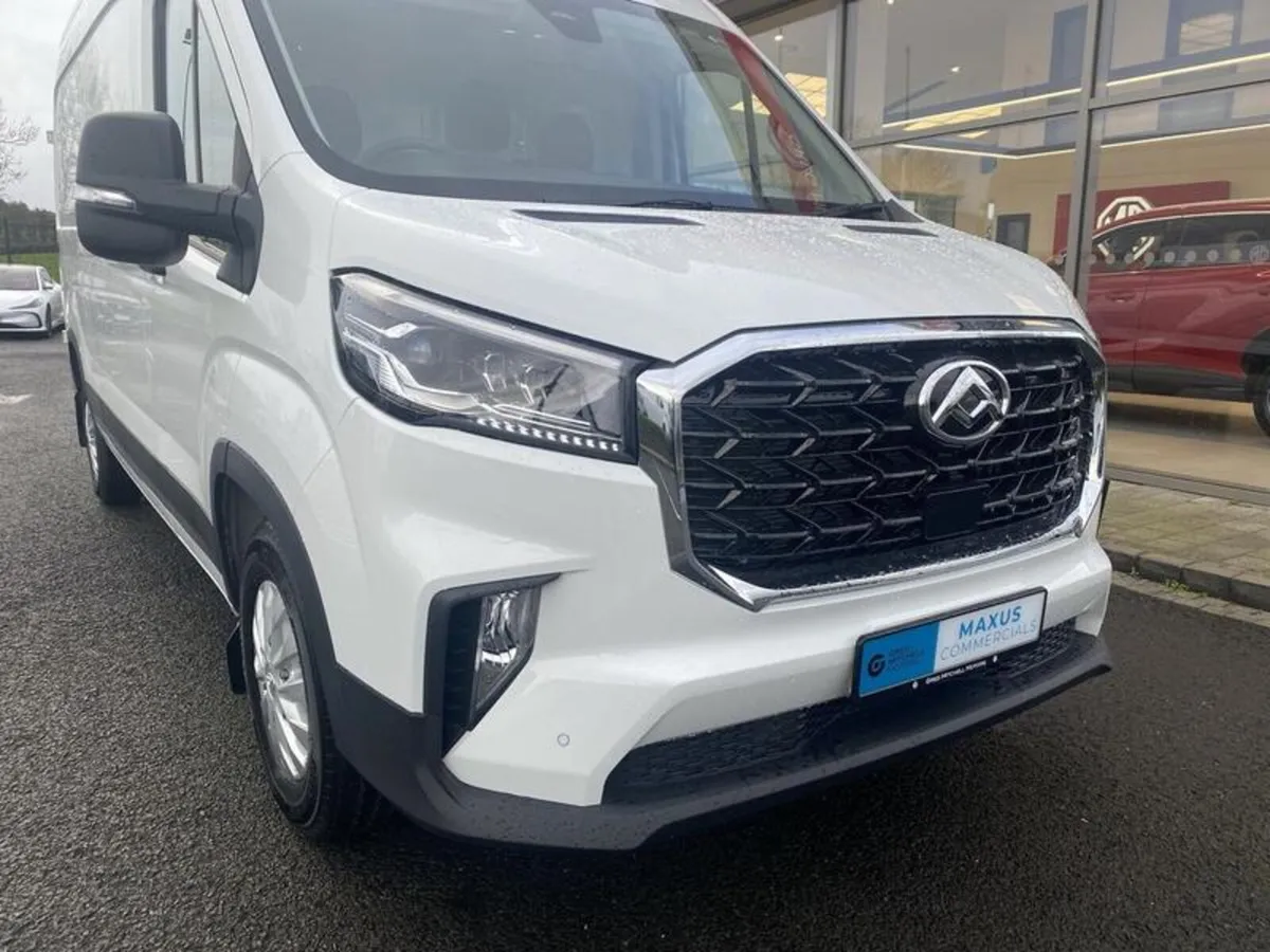 Maxus DELIVER 9 LWB  FWD 2.0 D20 150 Lux  Van - Image 3