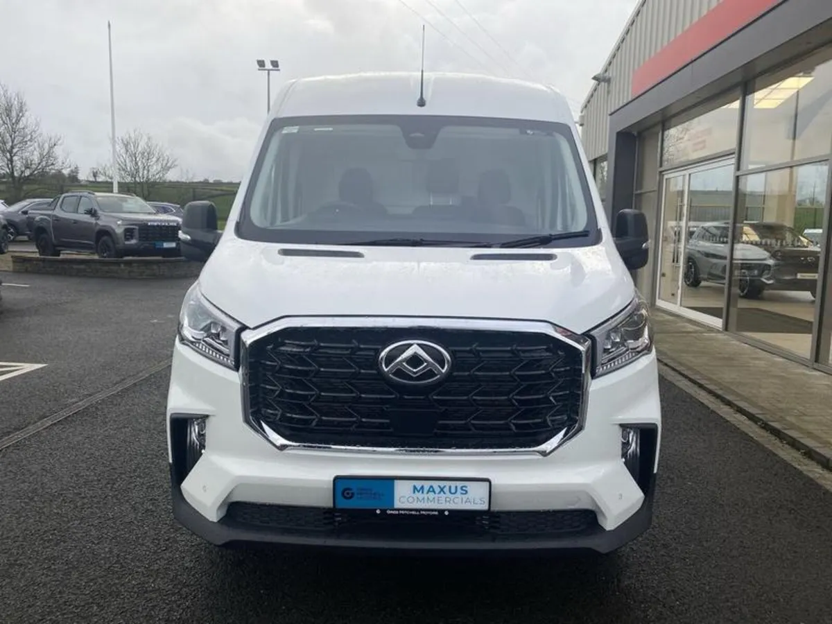 Maxus DELIVER 9 LWB  FWD 2.0 D20 150 Lux  Van - Image 2
