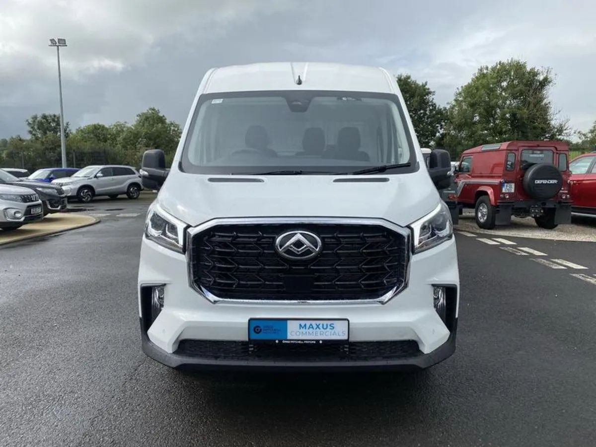 Maxus DELIVER 9 LWB  FWD 2.0 D20 150  Van - Image 2
