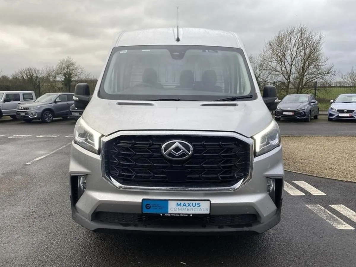 Maxus DELIVER 9 LWB  FWD 2.0 D20 150  Van - Image 2