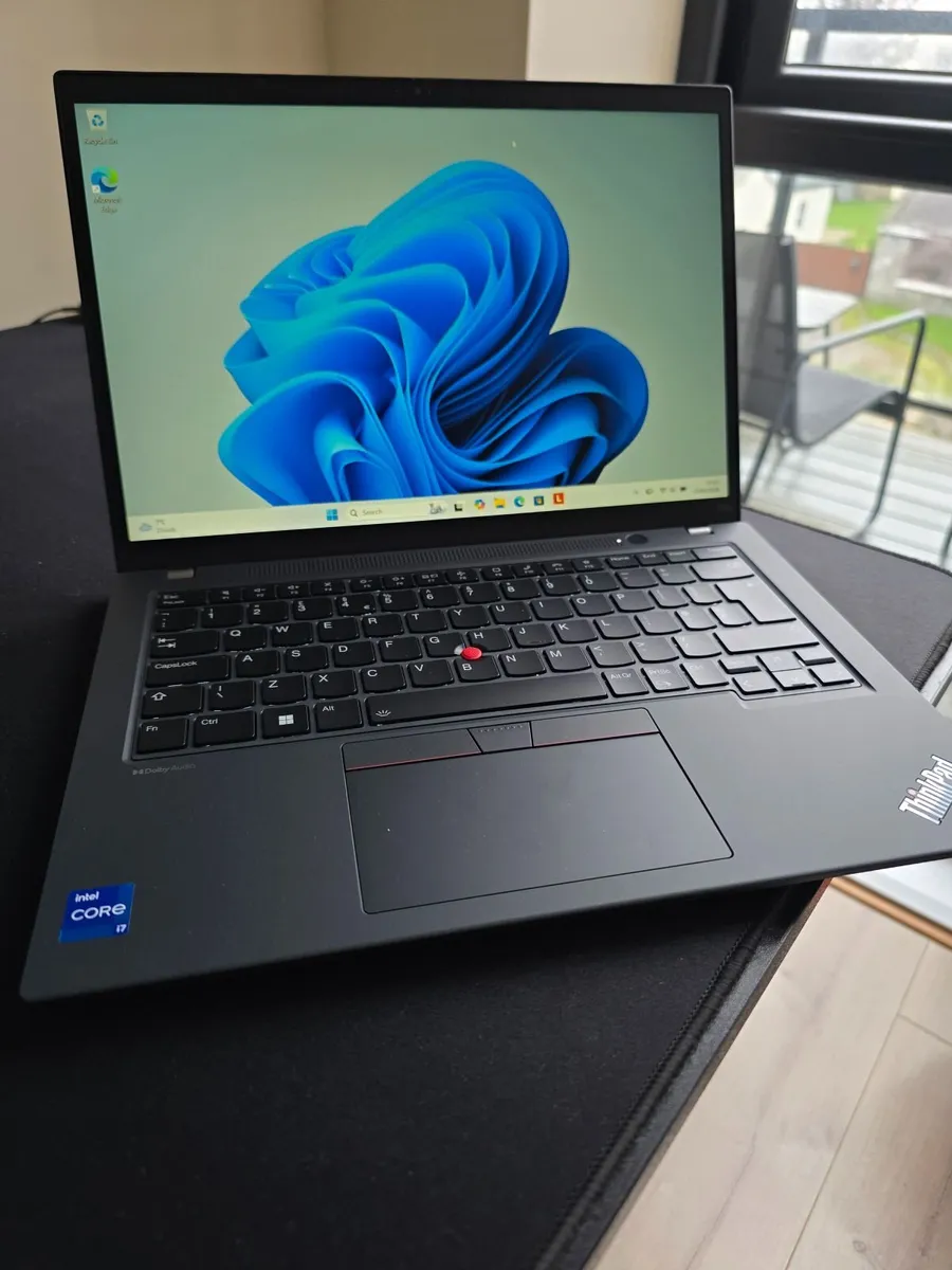 Lenovo T14 - Image 1