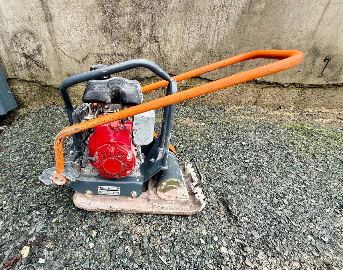 2022 Belle LC3214 Honda 300mm / 12” Wacker Plate - Image 3