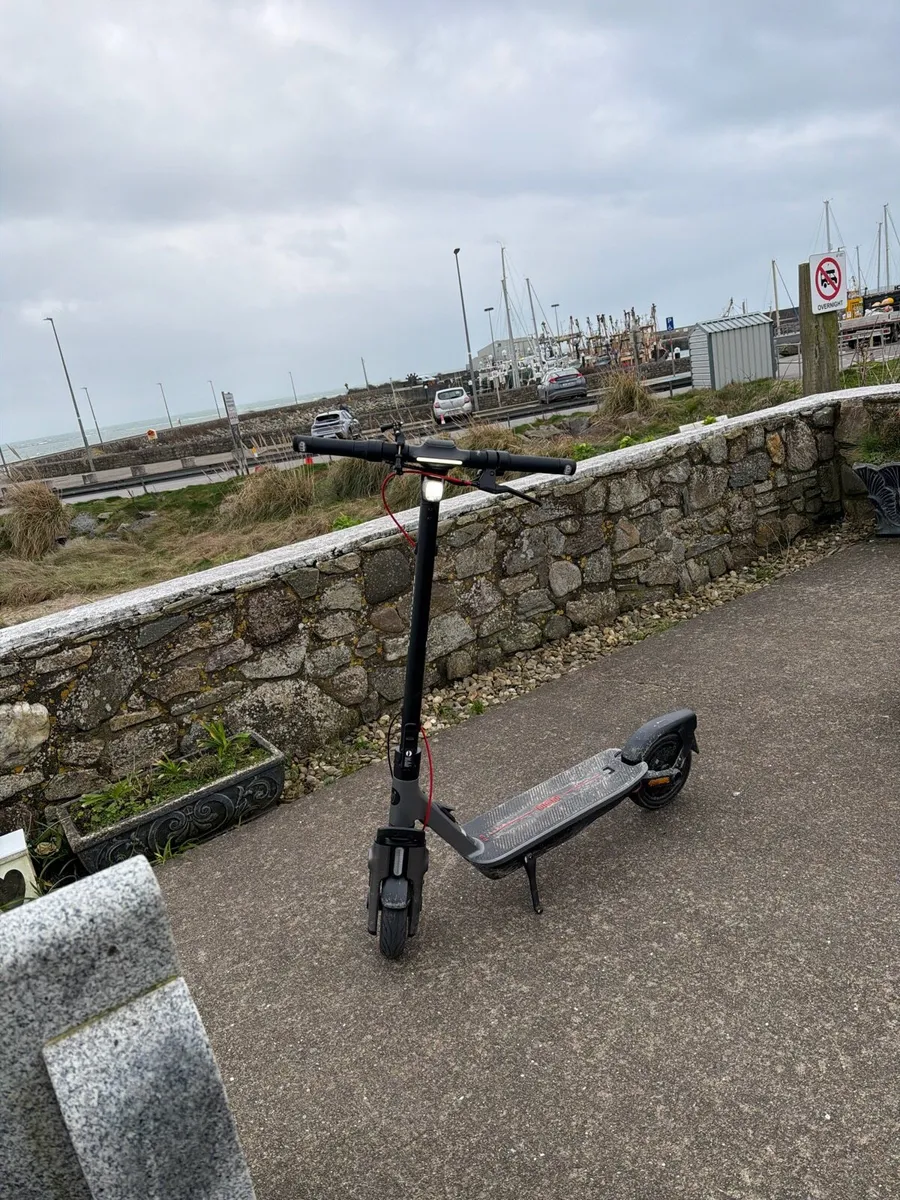 Electric scooter - Image 1