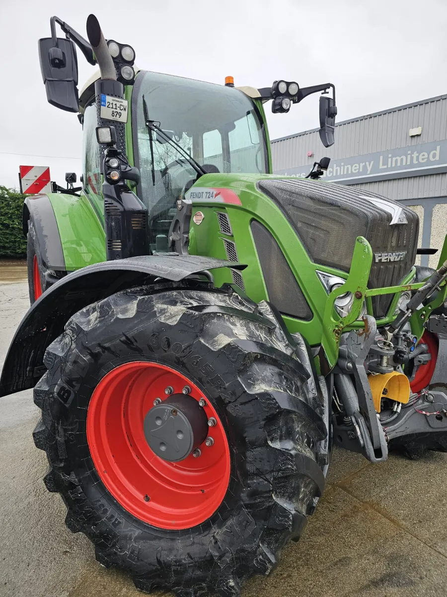 Fendt 724 Vario S4 Power+ - €110,000 + VAT - Image 3