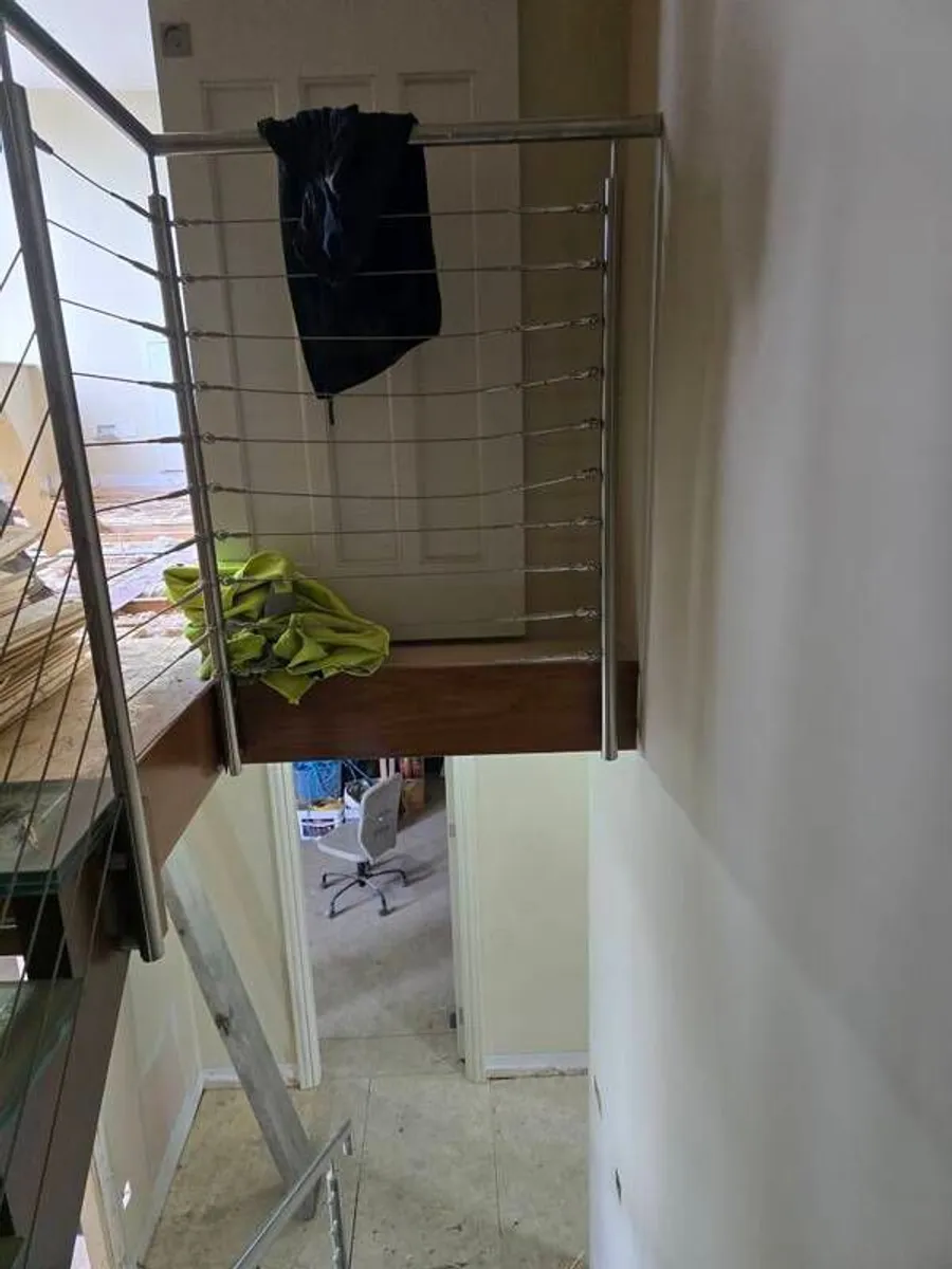 Glass Sapele stairs - Image 1