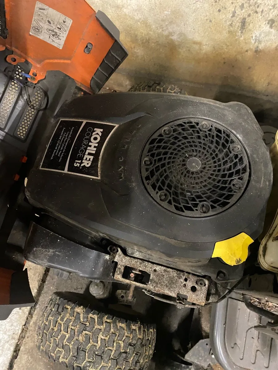 Husqvarna CT151 ride on mower - Image 3