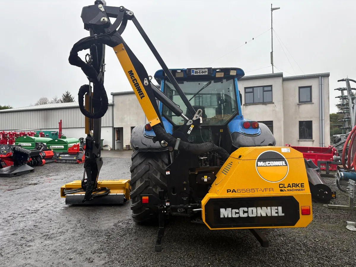 🔥McConnel PA6585T VFR Hedgecutter – In Stock - Image 1