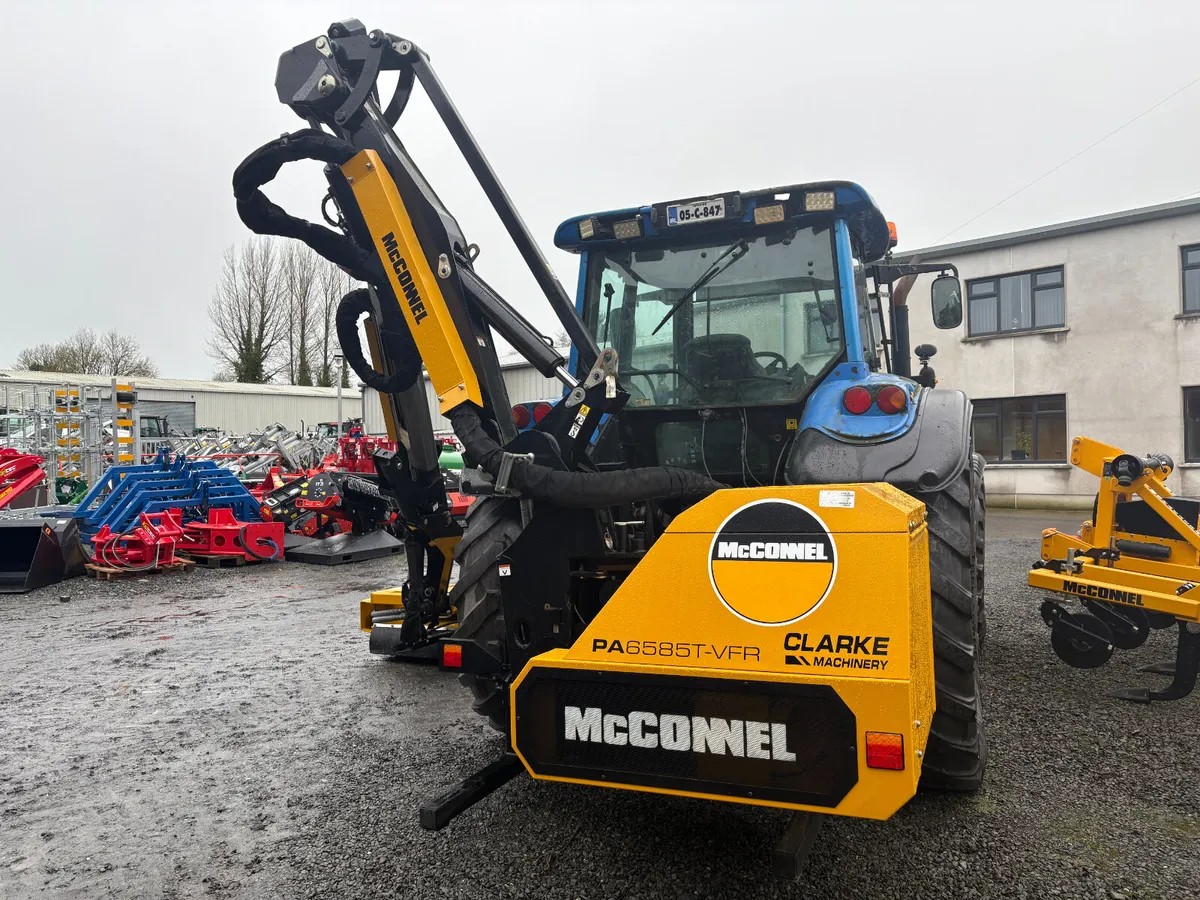 🔥McConnel PA6585T VFR Hedgecutter – In Stock - Image 3